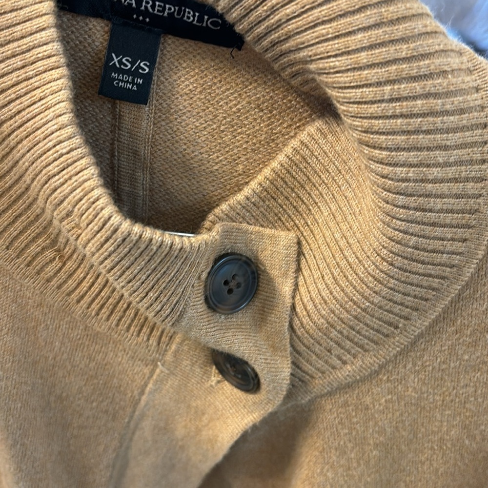 Banana Republic Knit cape size XS/S - Picture 6 of 6